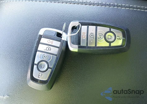 2020 Ford Edge Titanium from USA, damaged, VIN 2FMPK3K94LBB16936